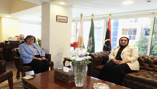 المديرة العامة لمنظمة المرأة العربية تلتقي وزيرة الدولة لشؤون المرأة في ليبيا  بمقر المنظمة بالقاهرة