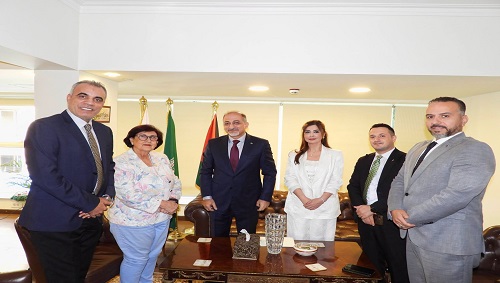 المديرة العامة لمنظمة المرأة العربية تلتقي المندوب الدائم لدولة فلسطين لدى جامعة الدول العربية